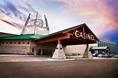 Hotels near dakota magic casino